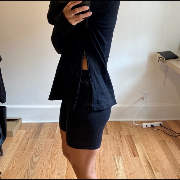 Lululemon Crew Neck - Picture 2 of 3